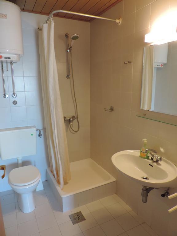 Apartment Vidas Novalja Kamer foto