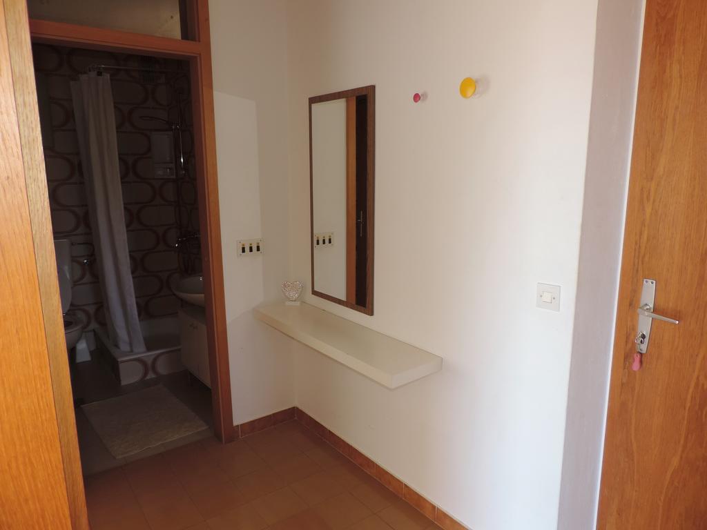 Apartment Vidas Novalja Buitenkant foto
