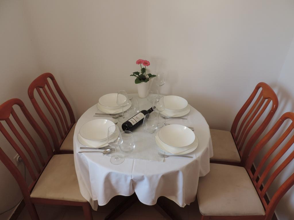 Apartment Vidas Novalja Buitenkant foto