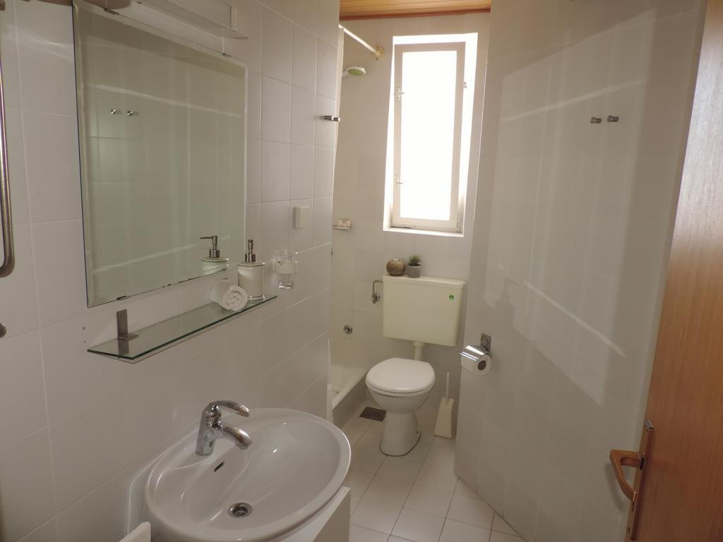 Apartment Vidas Novalja Buitenkant foto